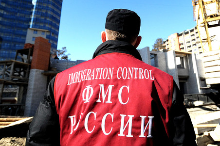 Проживающие в Крыму украинцы не могут продлить миграционные листки Проживающие в Крыму украинцы не могут продлить миграционные листки