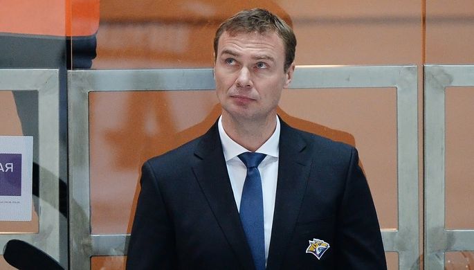Исполняющий обязанности главного тренера магнитогорского «Металлурга» Виктор Козлов