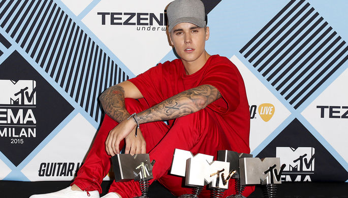Джастин Бибер на церемонии вручения музыкальных премий MTV EMA-2015