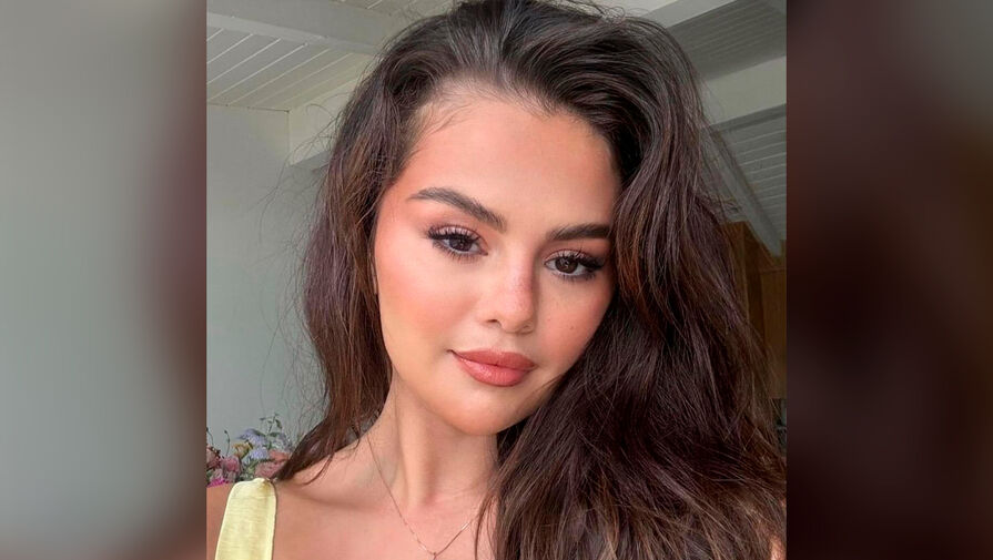 Певица Селена Гомес заступилась за себя после критики ее неспособности выносить ребенка