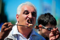 Girl accidentally killed by thrown barbecue skewer