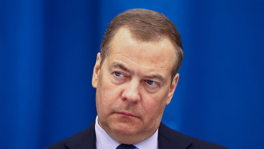 Дмитрий Медведев призвал американцев вступить в бой и вернуть себе страну