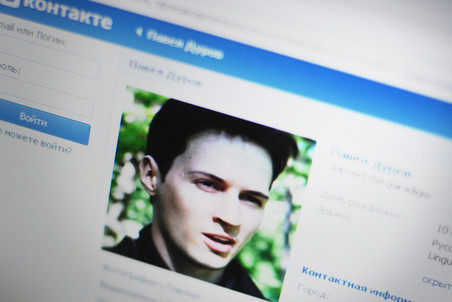 Pavel Durov receives operational control over Vkontakte, indefinitely postpones IPO