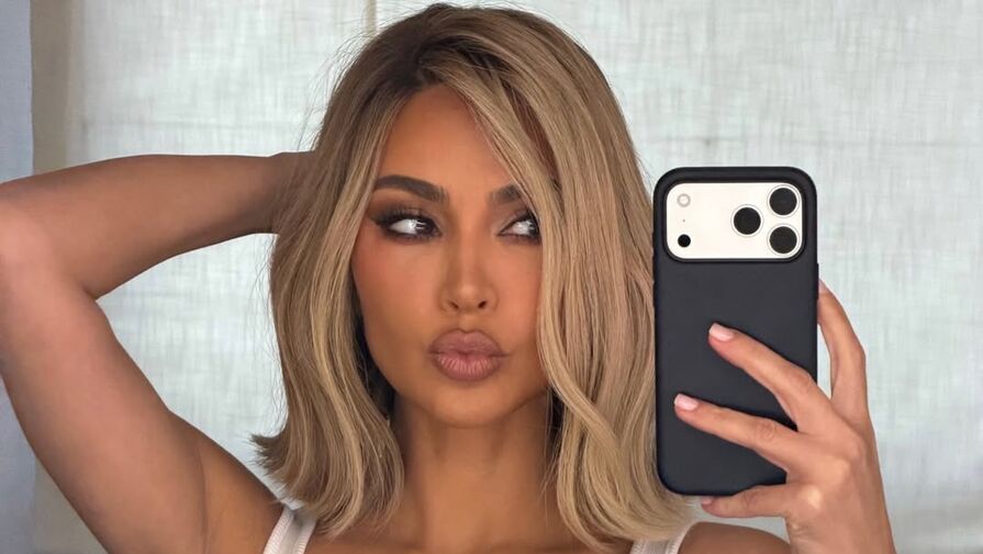 Бизнесвумен Ким Кардашьян снялась с блондом