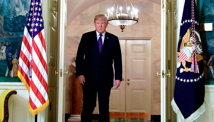 Президент США Дональд Трамп в Белом доме, 14 апреля 2018 года