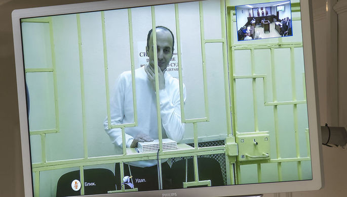 Юсуп Темирханов, осужденный за убийство бывшего командира 160-го гвардейского танкового полка Юрия...
