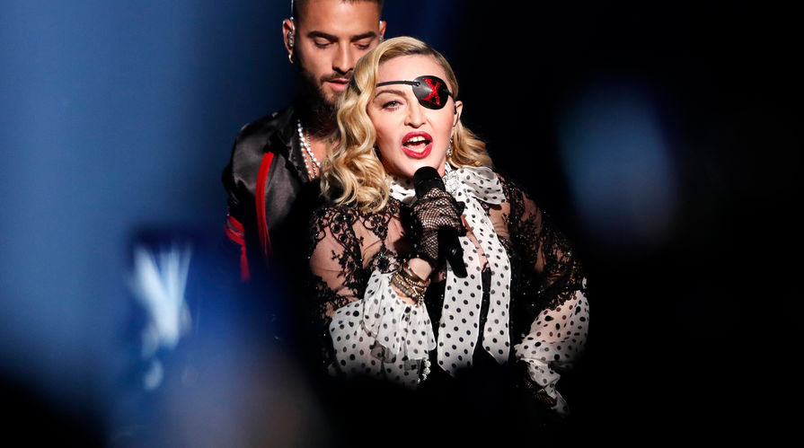 Мадонна во время выступления на Billboard Music Awards, 2019 год