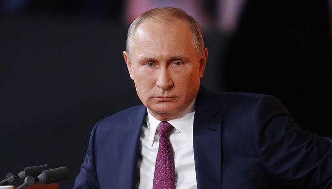 Президент России Владимир Путин во время ежегодной пресс-конференции в Москве, 14 декабря 2017 года