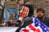 Активисты «Захвати Уолл-стрит» попытались захватить нью-йоркский парк, 55 арестованных