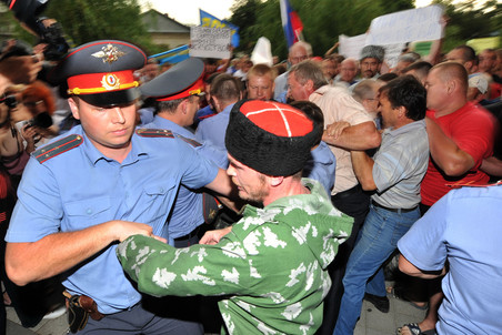 Cossacks sabotage contemporary art exhibition opening in Krasnodar