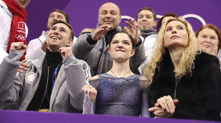 Российская фигуристка Евгения Медведева после выступления в короткой программе в командного олимпийского турнира, 11 февраля 2018 года