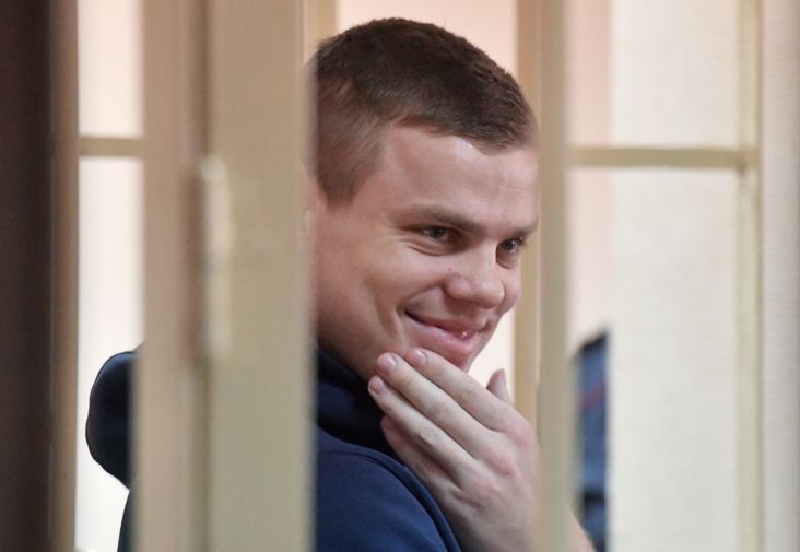 Футболист Александр Кокорин, обвиняемый в хулиганстве и побоях, на заседании Пресненского суда города Москвы.