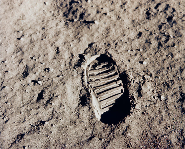 Отпечаток человеческой ноги на поверхности Луны, 20 июля 1969 года