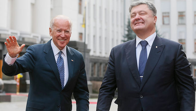 Вице-президент США Джо Байден и президент Украины Петр Порошенко