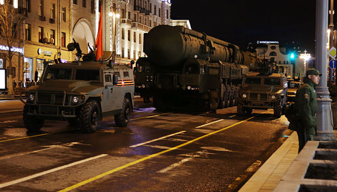 Репетиция военного парада к Дню Победы в центре Москвы, 26 апреля 2018 года