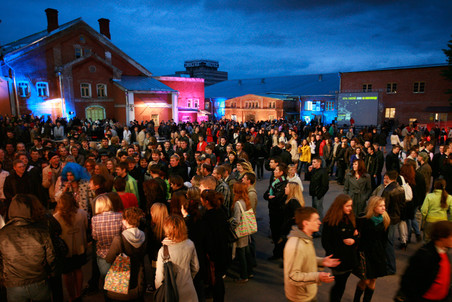 http://img.gazeta.ru/files3/629/4591629/vinzavod-pic4-452x302-31040.jpg