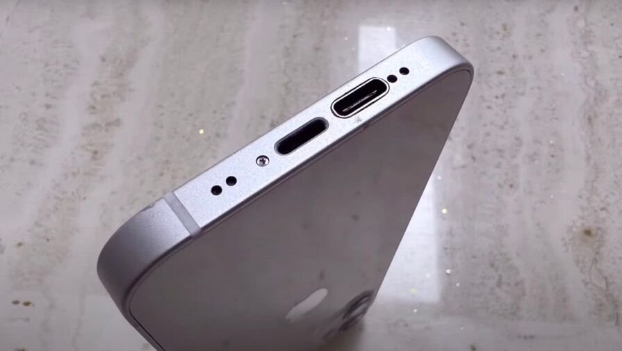 Инженер из Китая создал смартфон iPhone с двумя портами Lightning и USB-C для зарядки