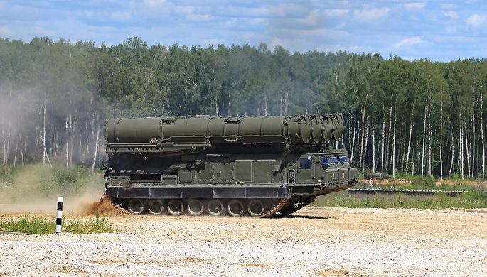 Ракетный комплекс С-300 на полигоне Алабино