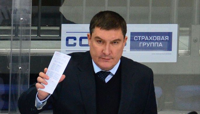 Главный тренер ХК «Трактор» Анвар Гатиятулин
