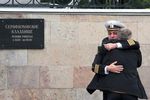 Похороны подводников, погибших на глубоководном аппарате в Баренцевом море, Серафимовское кладбище, Санкт-Петербург, 6 июля 2019 года