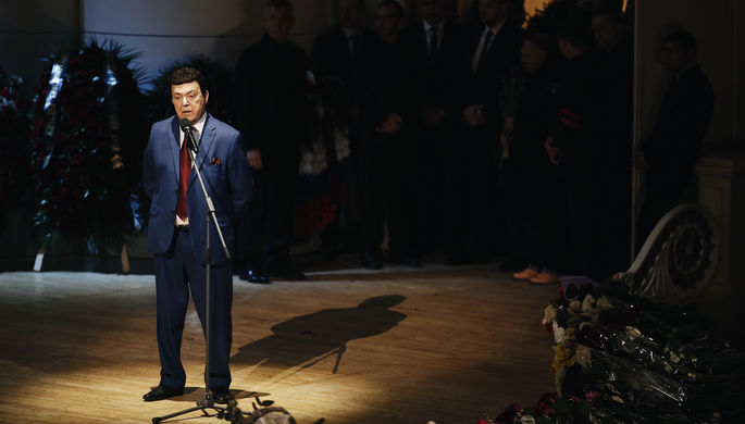 Певец и депутат Иосиф Кобзон во время церемонии прощания с Дмитрием Хворостовским в Москве, 27...