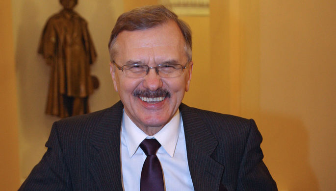 Певец и актер Леонид Серебренников