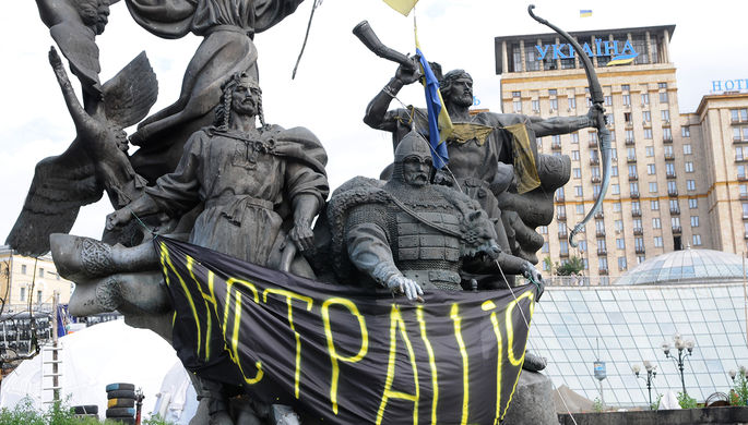 Палаточный лагерь на площади Независимости в Киеве, 16 июля 2014