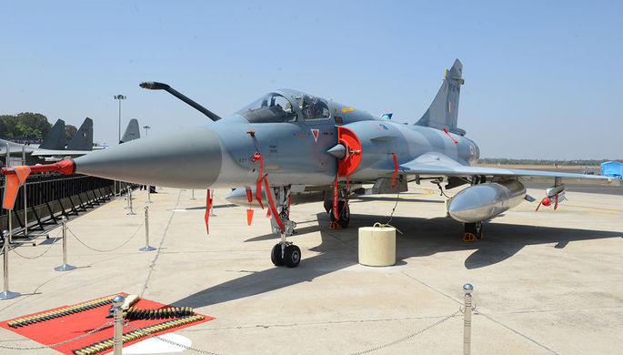Французский многоцелевой истребитель четвертого поколения Mirage 2000 Дассо «Мираж» 2000 (Dassault...