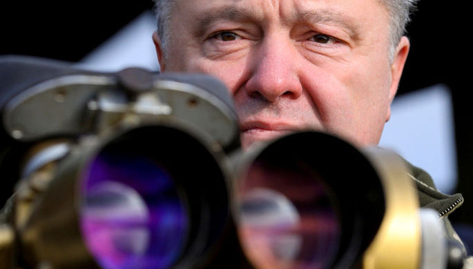 Президент Украины Петр Порошенко во время военных учений в Житомирской области, 21 ноября 2018 года