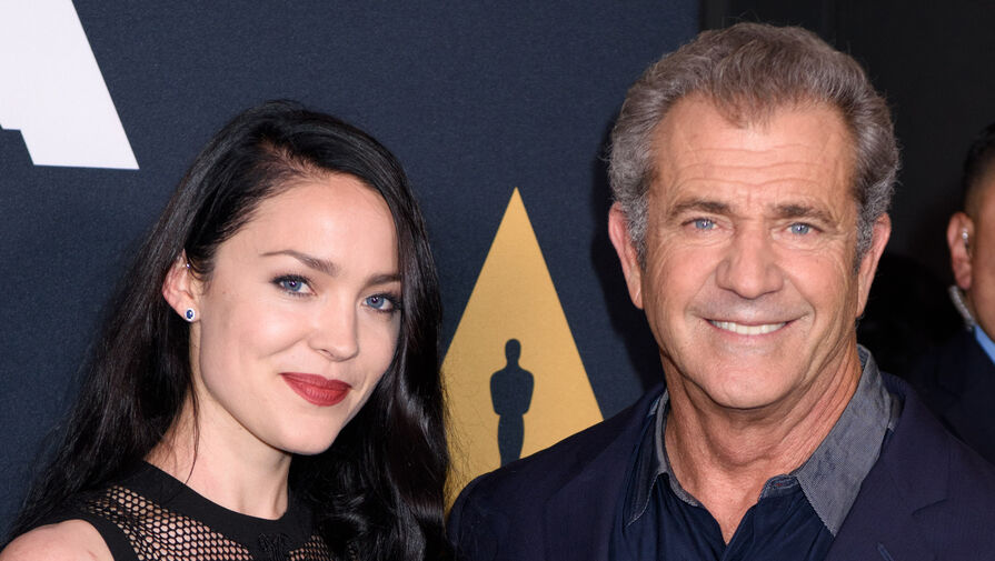 Актер Мел Гибсон и Розалинд Росс разошлись после девяти лет отношений