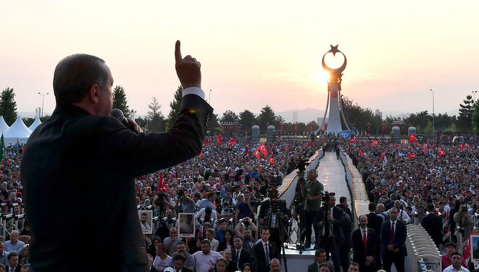 Выступление президента Турции Реджепа Тайипа Эрдогана на мероприятии в честь годовщины попытки...