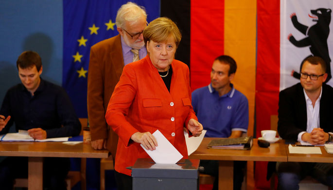 По имеющейся достоверной информации экзитпола блок Меркель лидирует на выборах в Бундестаг