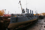 Корабль-музей «Аврора» в ремонтном доке Кронштадтского морского завода, 2014 год