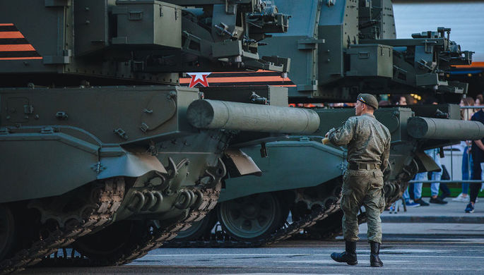 Репетиция военного парада к Дню Победы в центре Москвы, 3 мая 2018 года