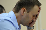 «Газета.Ru» ведет онлайн-репортаж из кировского суда, где должны быть представлены данные прослушки телефонных разговоров Навального и Офицерова