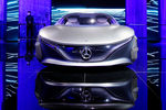 Концепт-кар Mercedes-Benz Vision AVTR на Шанхайском автосалоне, апрель 2021 года