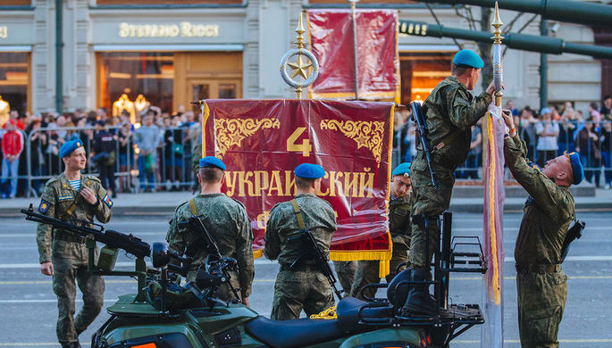 Репетиция военного парада к Дню Победы в центре Москвы, 3 мая 2018 года