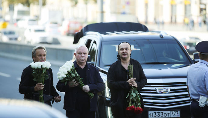 Певец Борис Моисеев перед церемонией прощания с Иосифом Кобзоном в Москве, 2 сентября 2018 года