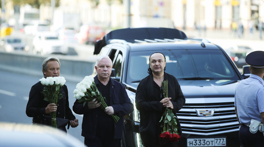 Певец Борис Моисеев перед церемонией прощания с Иосифом Кобзоном в Москве, 2 сентября 2018 года
