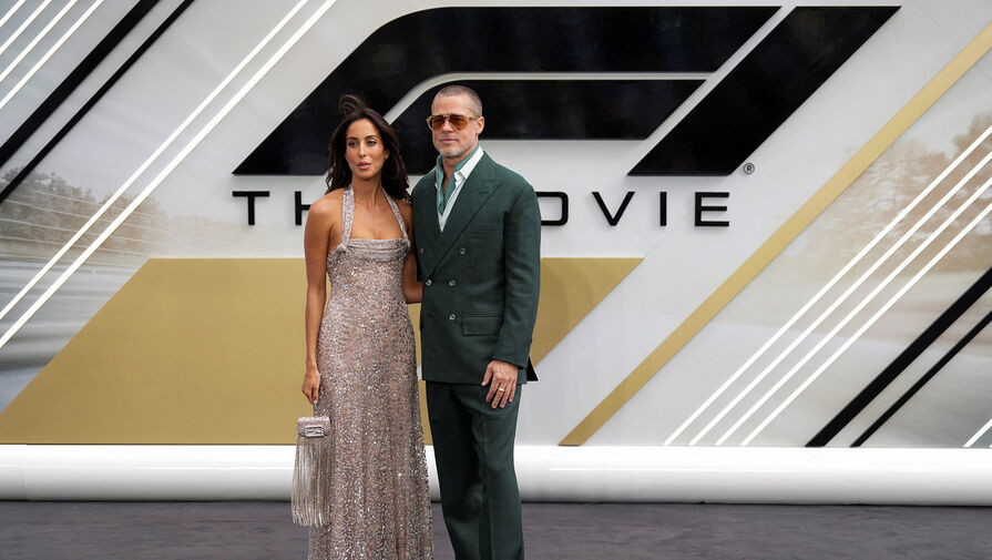 Актер Брэд Питт и Нес де Рамон проведут День благодарения в узком кругу