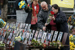 На улице Институтской в Киеве установлен мемориал погибшим на «майдане»