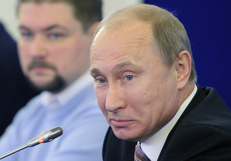 Премьер-министр Владимир Путин остается безусловным лидером в президентской гонки
