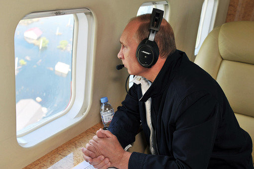Владимир Путин осмотрел затопленный Благовещенск