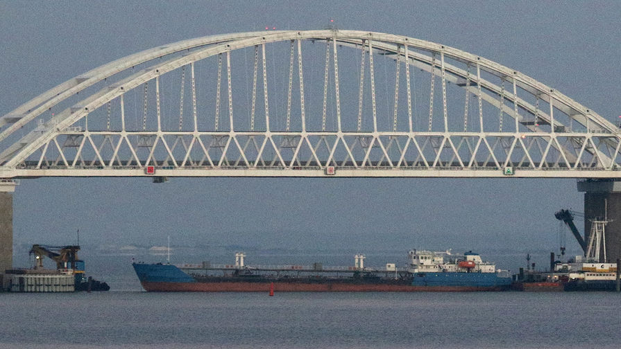 Танкер Neyma в Керченском проливе, архивный кадр