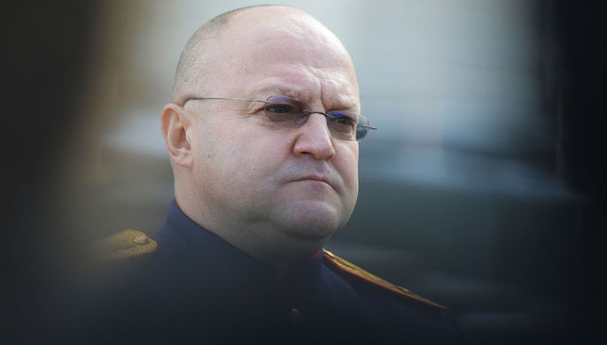 Руководитель ГСУ Следственного комитета России по городу Москве Александр Дрыманов у здания...