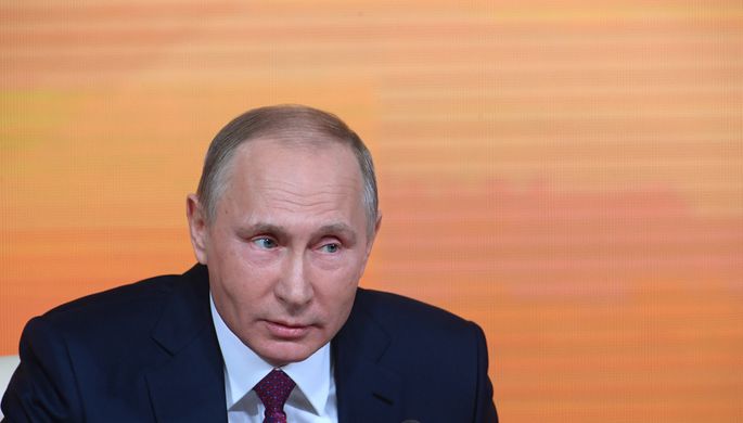 Владимир Путин во время ежегодной большой пресс-конференции