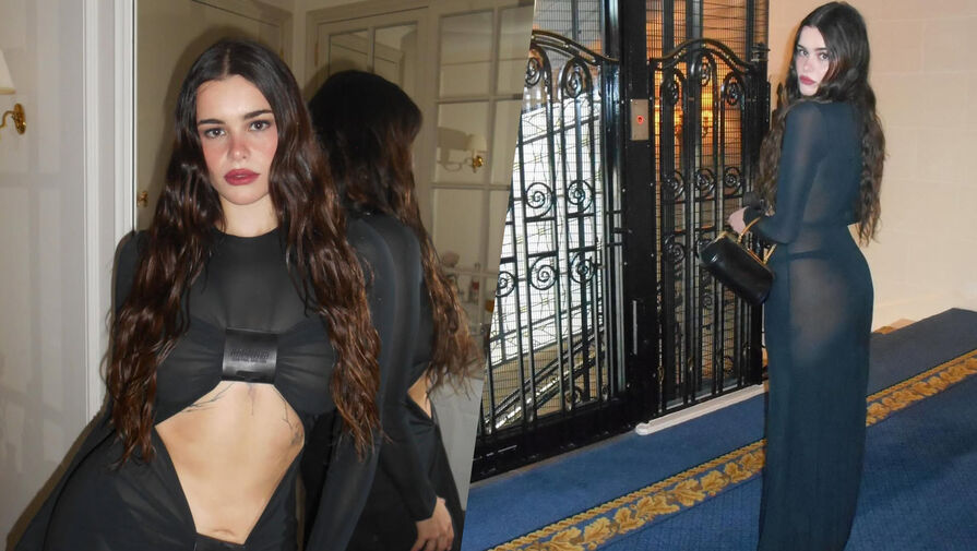 Актриса Барби Феррейра вышла на публику в полупрозрачном платье с вырезом