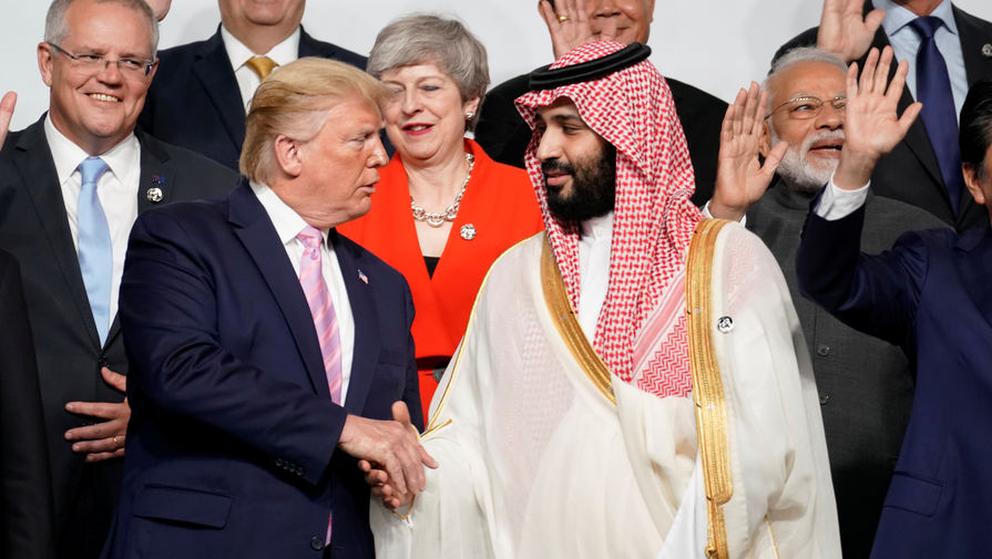 Президент США Дональд Трамп и наследный принц Саудовской Аравии Мухаммед ибн Салман Аль Сауд на саммите G20, 28 июня 2019 года