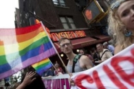 Нью-Йорк стал шестым штатом США, где легализованы однополые браки