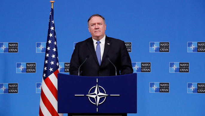 Госсекретарь США Майк Помпео во время пресс-конференции в штаб-квартире НАТО в Брюсселе, 4 декабря...